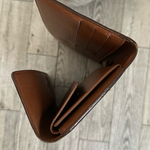 Louis Vuitton Monogram Authentic - Picture 10 of 16